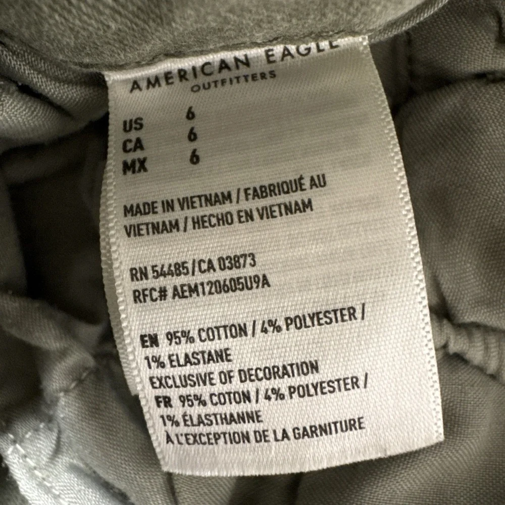 American Eagle Women's 6 Green Gray‎ Shorts Stretch Cotton Blend